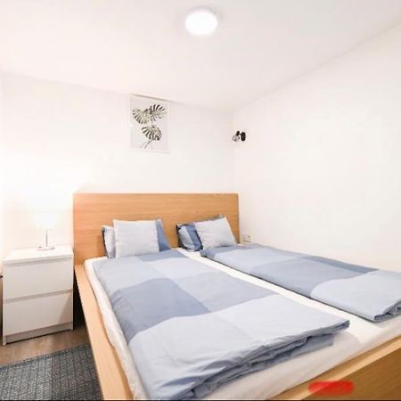 2 Bedroom Flat In Nyar Str., Boutique Budapest Eksteriør bilde